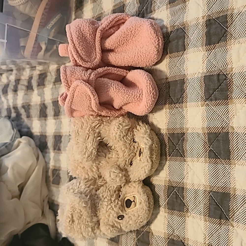 Two pairs of winter shoes never used .